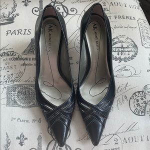 Anne Klein kitten heels sz 5.5
